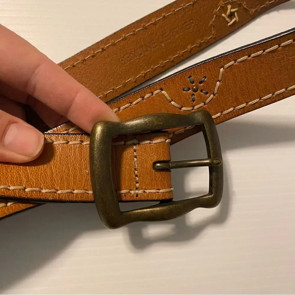 Genuine Leather womans Belt Brown thick stitch embroidery star western cowboy M